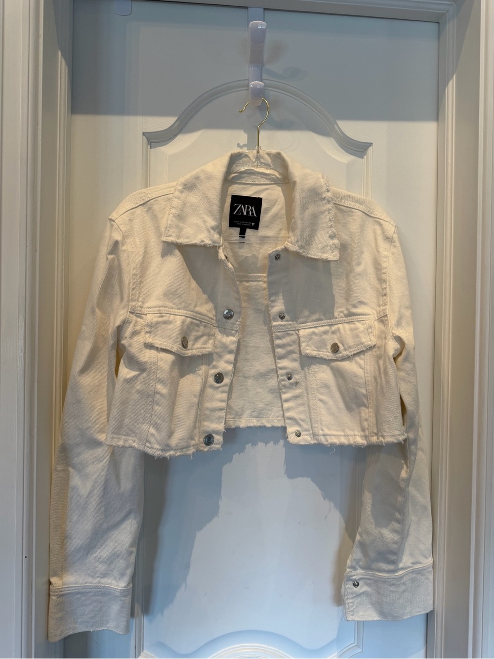 Zara Off-White Cropped Denim Jacket